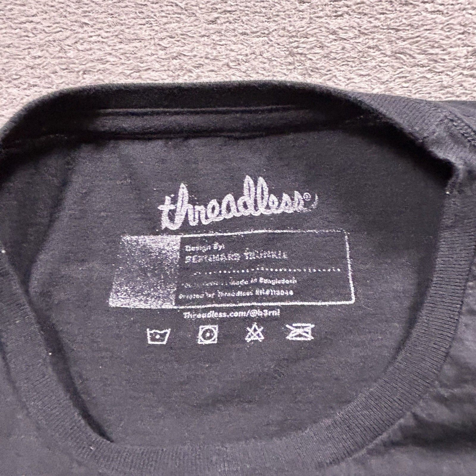 Threadless Graphic T-Shirt Mens Xl Black Newtons Cradle Planets Space Science — image 3 of 5